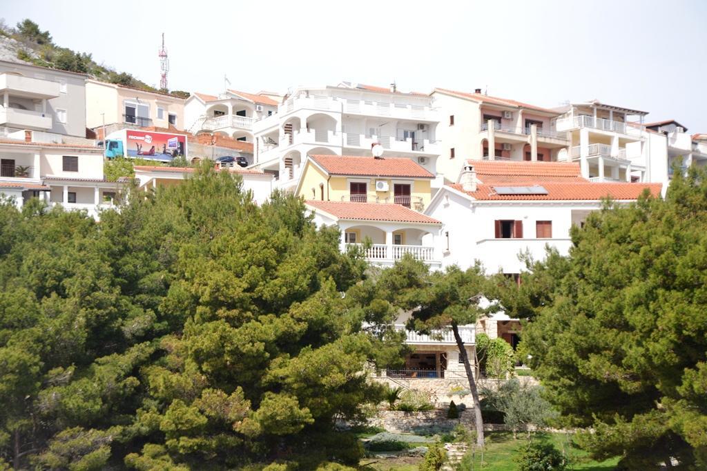 House With Sea View Apartment Drage Exterior photo